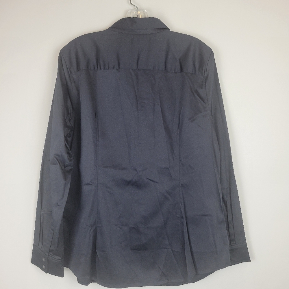NWT Banana Republic Button Down - Picture 3 of 6
